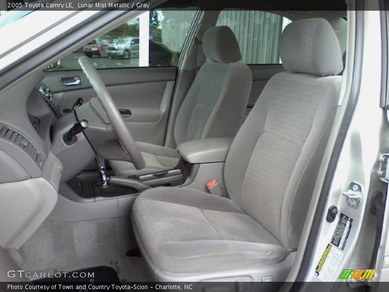 Lunar Mist Metallic / Gray 2005 Toyota Camry LE
