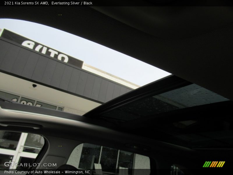 Everlasting Silver / Black 2021 Kia Sorento SX AWD