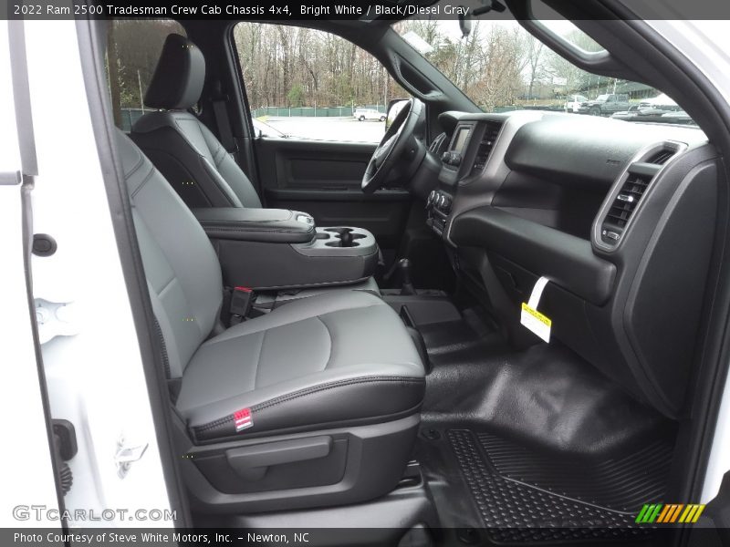 Bright White / Black/Diesel Gray 2022 Ram 2500 Tradesman Crew Cab Chassis 4x4