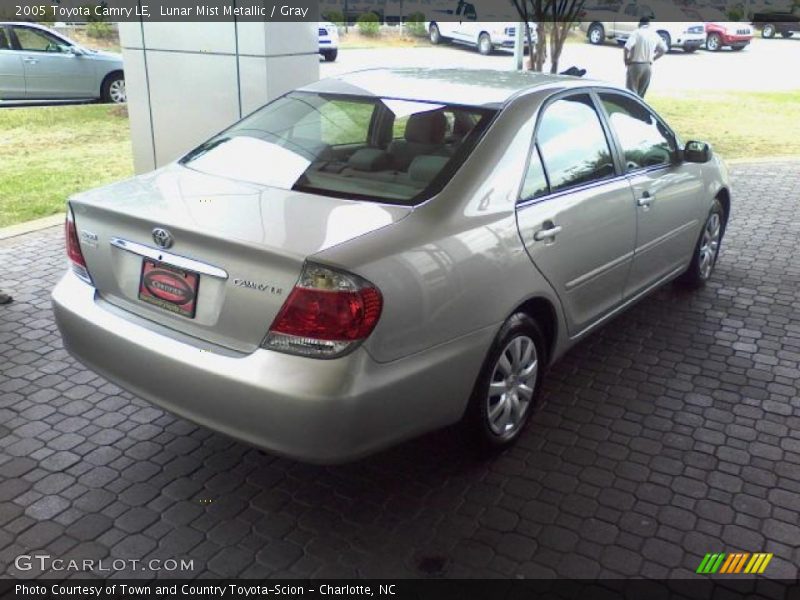 Lunar Mist Metallic / Gray 2005 Toyota Camry LE