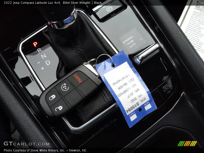Billet Silver Metallic / Black 2022 Jeep Compass Latitude Lux 4x4