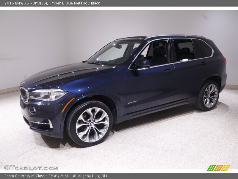 Front 3/4 View of 2016 X5 xDrive35i