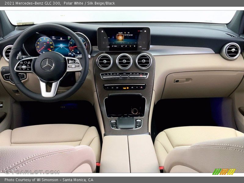 Polar White / Silk Beige/Black 2021 Mercedes-Benz GLC 300