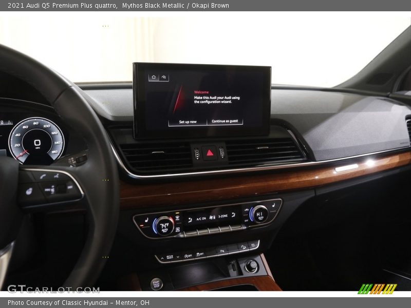 Mythos Black Metallic / Okapi Brown 2021 Audi Q5 Premium Plus quattro
