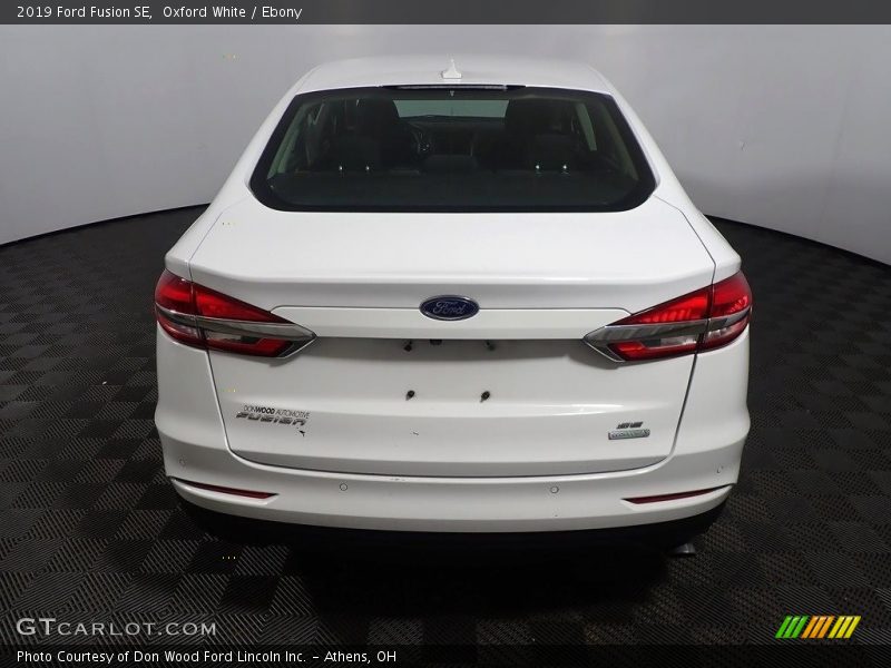 Oxford White / Ebony 2019 Ford Fusion SE