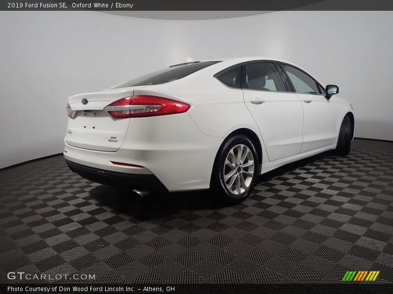 Oxford White / Ebony 2019 Ford Fusion SE