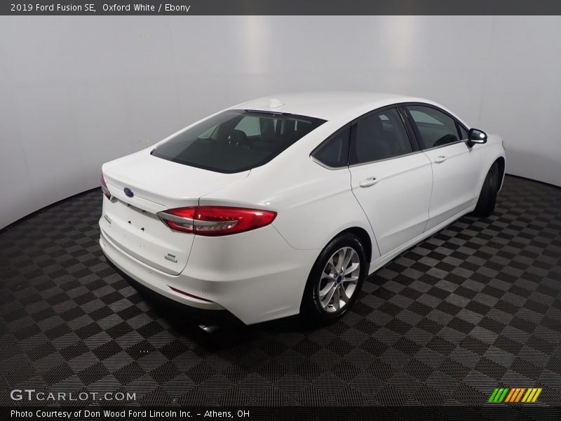 Oxford White / Ebony 2019 Ford Fusion SE