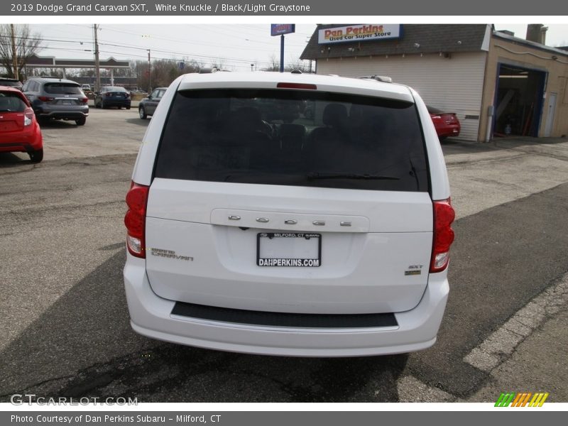 White Knuckle / Black/Light Graystone 2019 Dodge Grand Caravan SXT