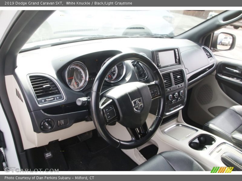 White Knuckle / Black/Light Graystone 2019 Dodge Grand Caravan SXT