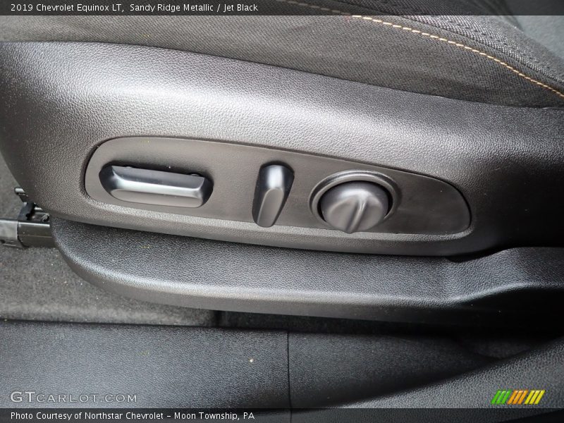 Sandy Ridge Metallic / Jet Black 2019 Chevrolet Equinox LT