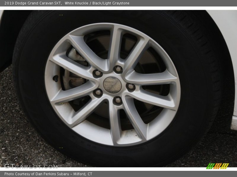 White Knuckle / Black/Light Graystone 2019 Dodge Grand Caravan SXT