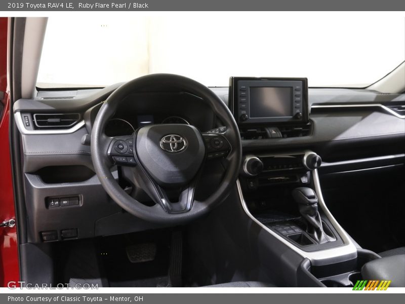 Ruby Flare Pearl / Black 2019 Toyota RAV4 LE