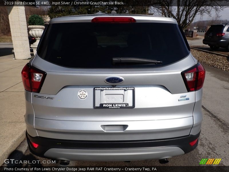 Ingot Silver / Chromite Gray/Charcoal Black 2019 Ford Escape SE 4WD