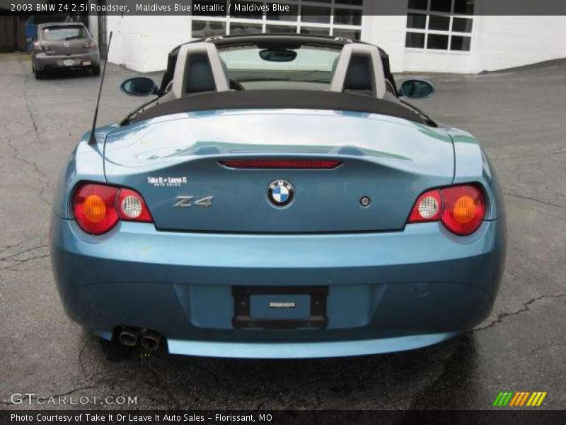 Maldives Blue Metallic / Maldives Blue 2003 BMW Z4 2.5i Roadster