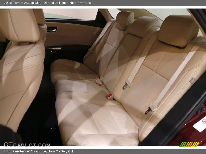 Ooh La La Rouge Mica / Almond 2018 Toyota Avalon XLE