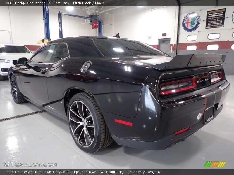 Pitch Black / Black 2018 Dodge Challenger R/T Scat Pack