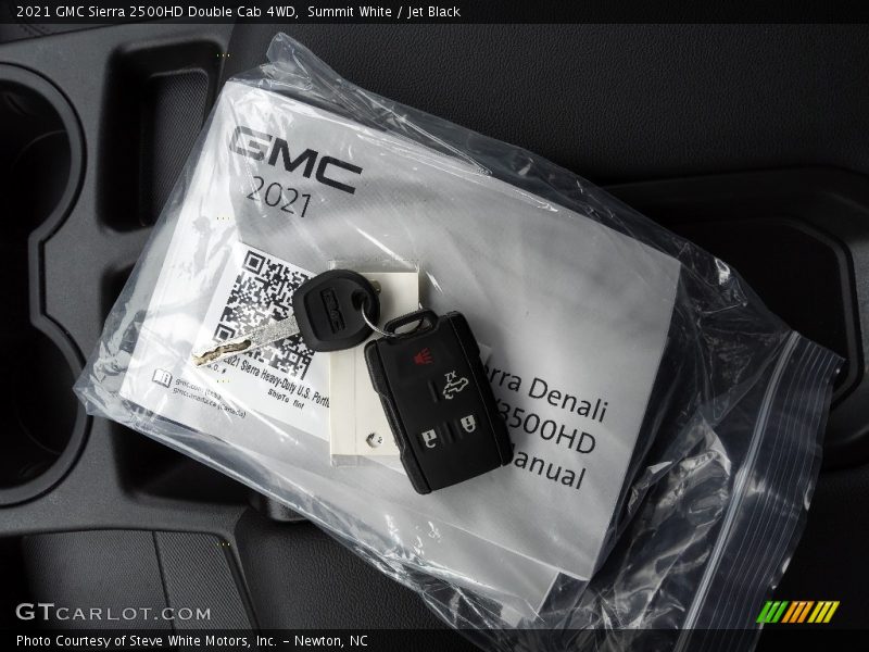 Keys of 2021 Sierra 2500HD Double Cab 4WD