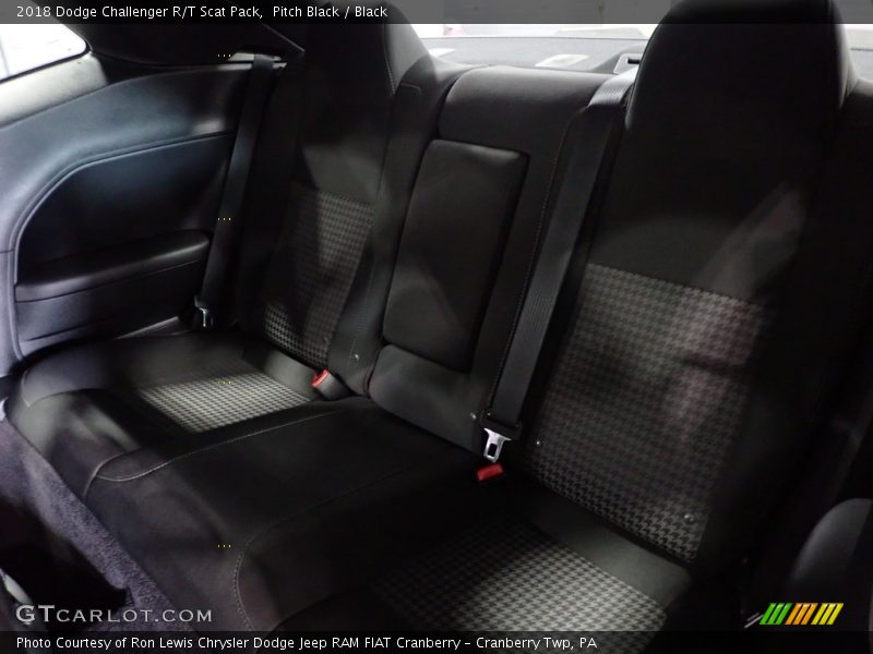 Pitch Black / Black 2018 Dodge Challenger R/T Scat Pack