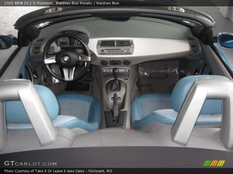 Maldives Blue Metallic / Maldives Blue 2003 BMW Z4 2.5i Roadster