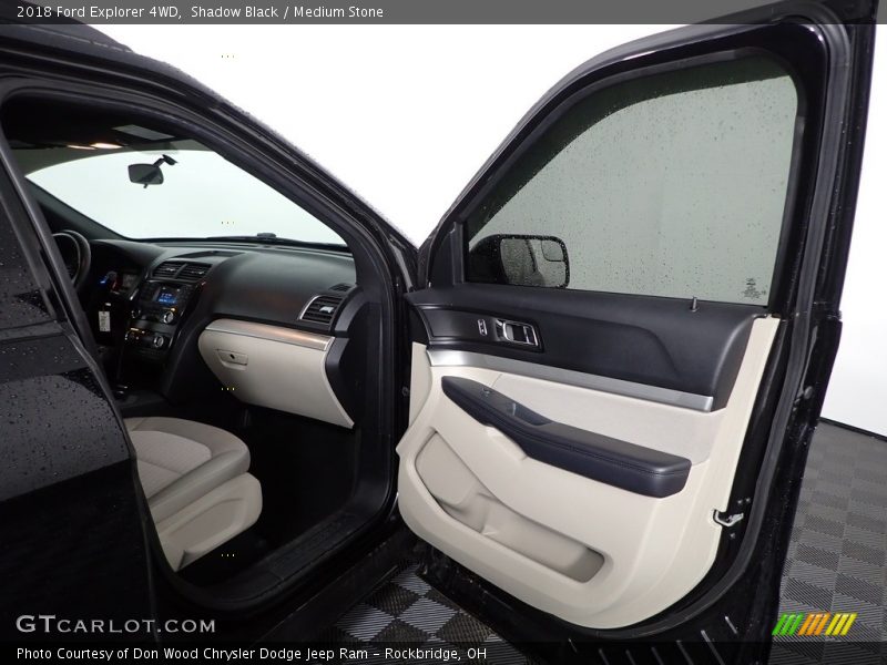 Shadow Black / Medium Stone 2018 Ford Explorer 4WD