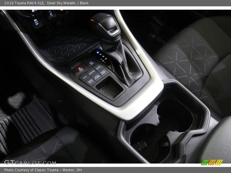 Silver Sky Metallic / Black 2019 Toyota RAV4 XLE