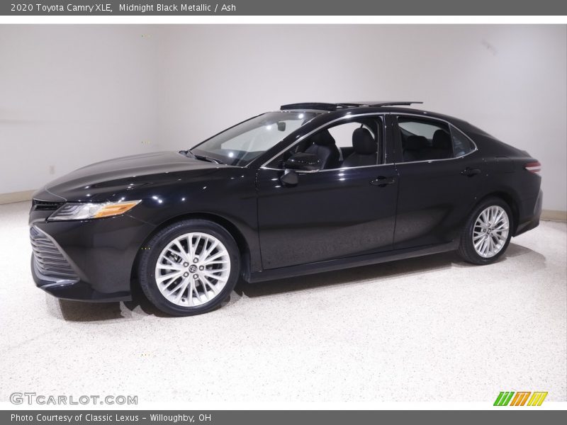 Midnight Black Metallic / Ash 2020 Toyota Camry XLE