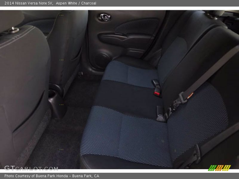 Aspen White / Charcoal 2014 Nissan Versa Note SV