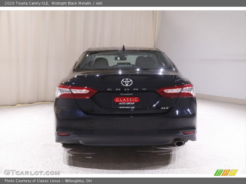Midnight Black Metallic / Ash 2020 Toyota Camry XLE