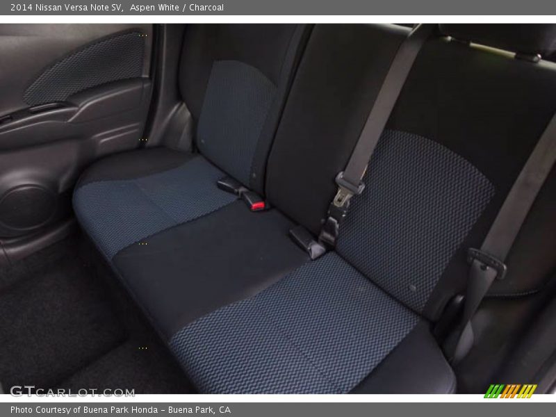 Aspen White / Charcoal 2014 Nissan Versa Note SV