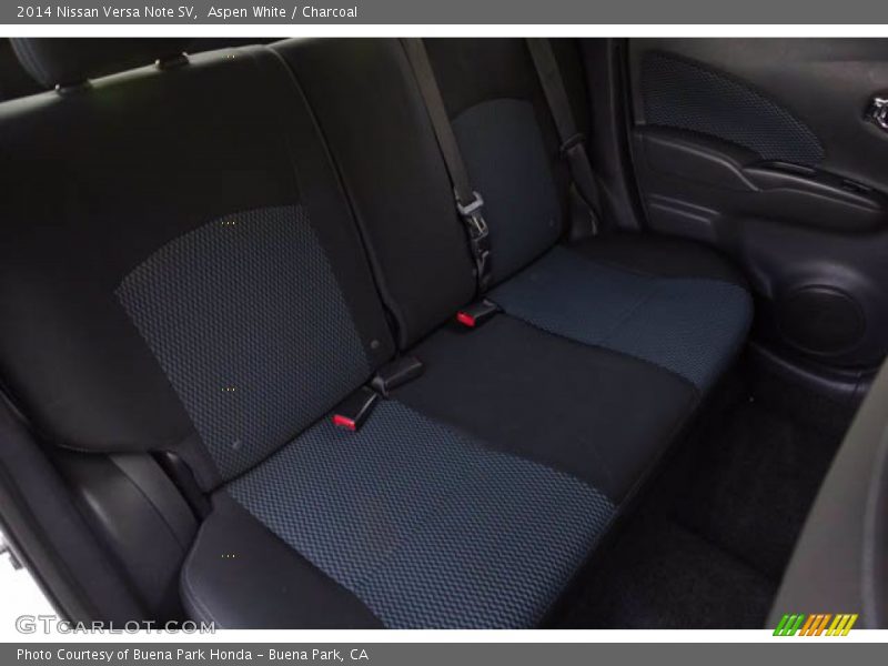 Aspen White / Charcoal 2014 Nissan Versa Note SV