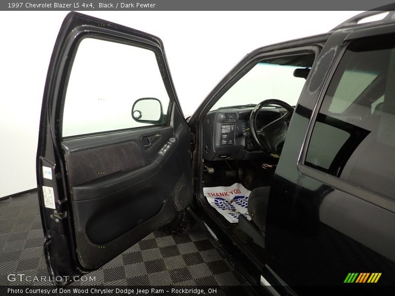 Black / Dark Pewter 1997 Chevrolet Blazer LS 4x4