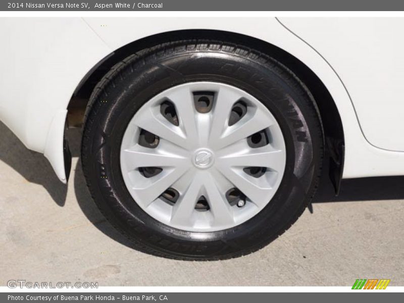 Aspen White / Charcoal 2014 Nissan Versa Note SV