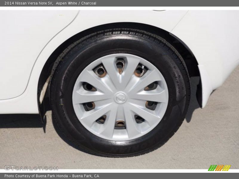 Aspen White / Charcoal 2014 Nissan Versa Note SV