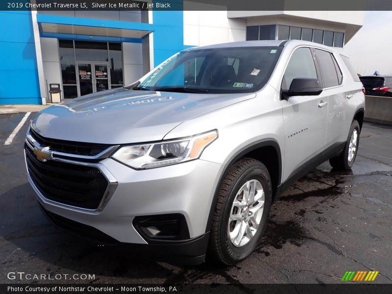 Silver Ice Metallic / Jet Black 2019 Chevrolet Traverse LS