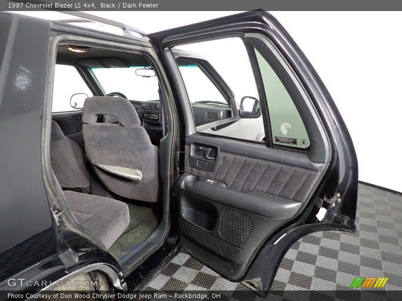 Black / Dark Pewter 1997 Chevrolet Blazer LS 4x4