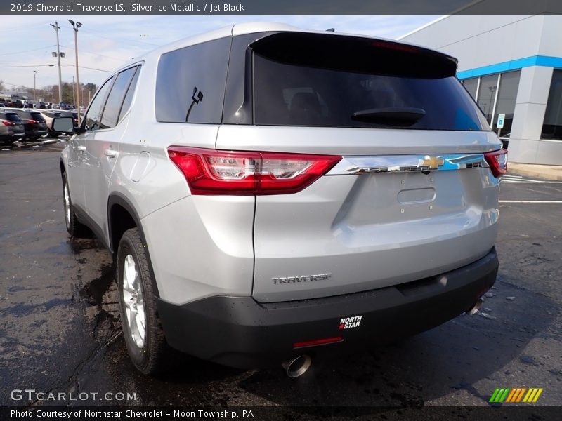 Silver Ice Metallic / Jet Black 2019 Chevrolet Traverse LS