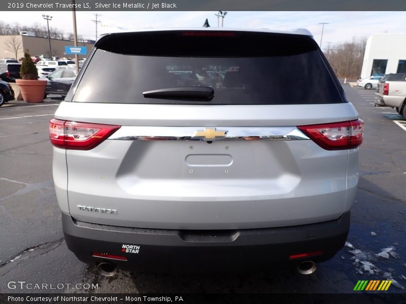 Silver Ice Metallic / Jet Black 2019 Chevrolet Traverse LS