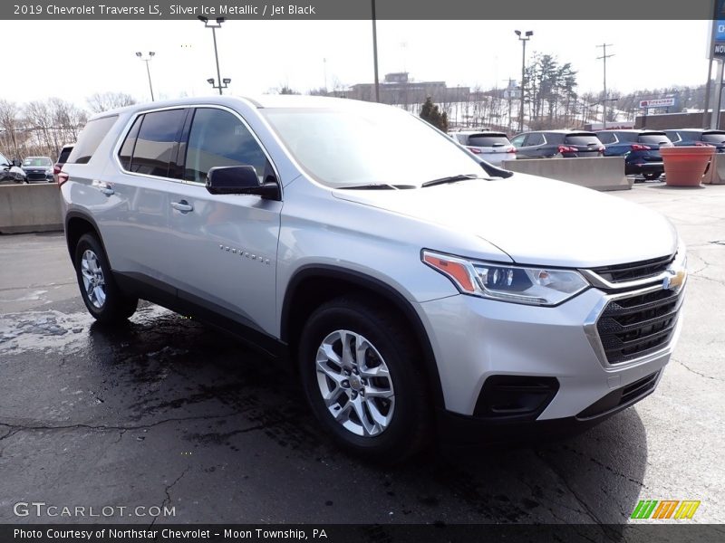 Silver Ice Metallic / Jet Black 2019 Chevrolet Traverse LS
