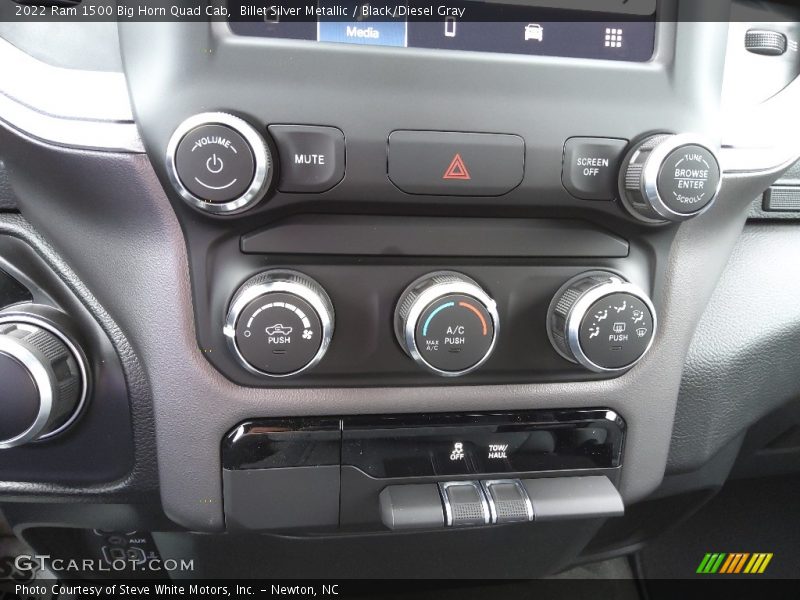 Controls of 2022 1500 Big Horn Quad Cab