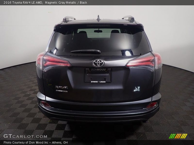 Magnetic Gray Metallic / Black 2016 Toyota RAV4 LE AWD