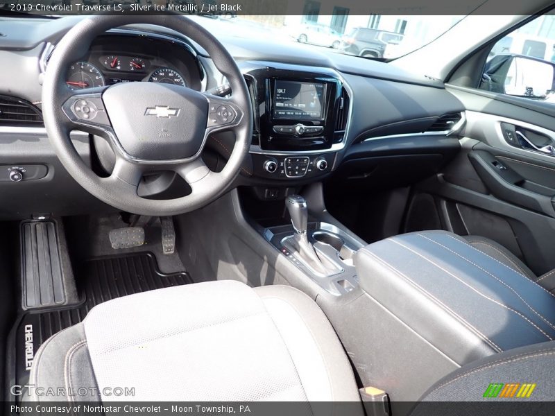 Silver Ice Metallic / Jet Black 2019 Chevrolet Traverse LS