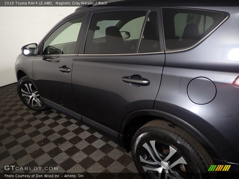 Magnetic Gray Metallic / Black 2016 Toyota RAV4 LE AWD