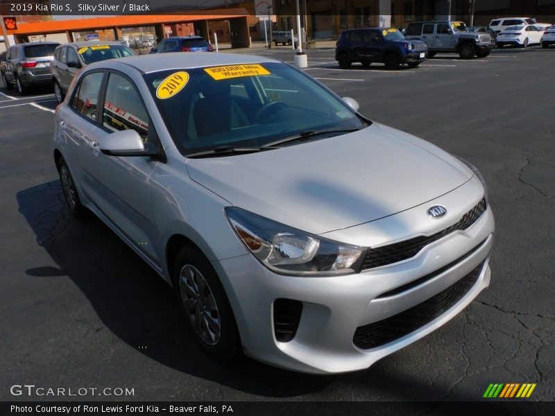 Silky Silver / Black 2019 Kia Rio S