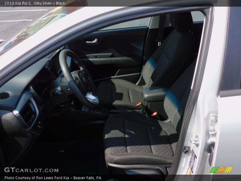Silky Silver / Black 2019 Kia Rio S