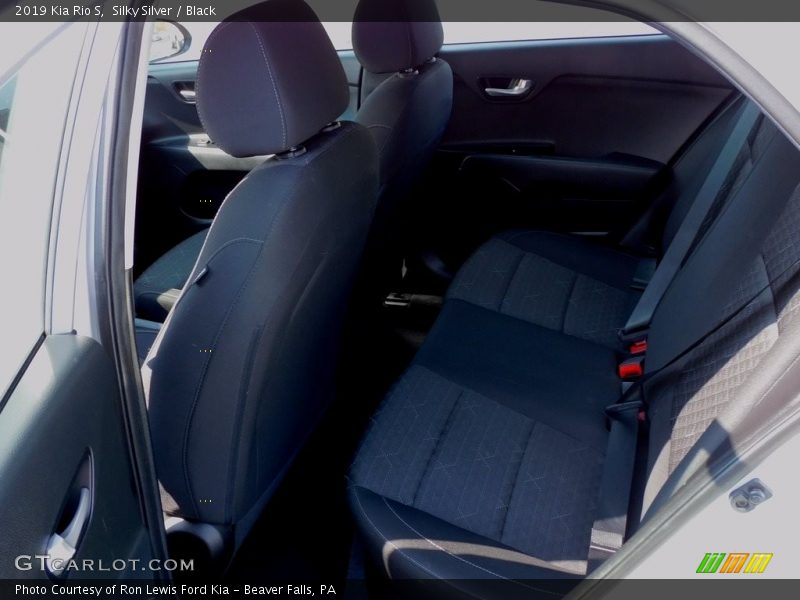 Silky Silver / Black 2019 Kia Rio S