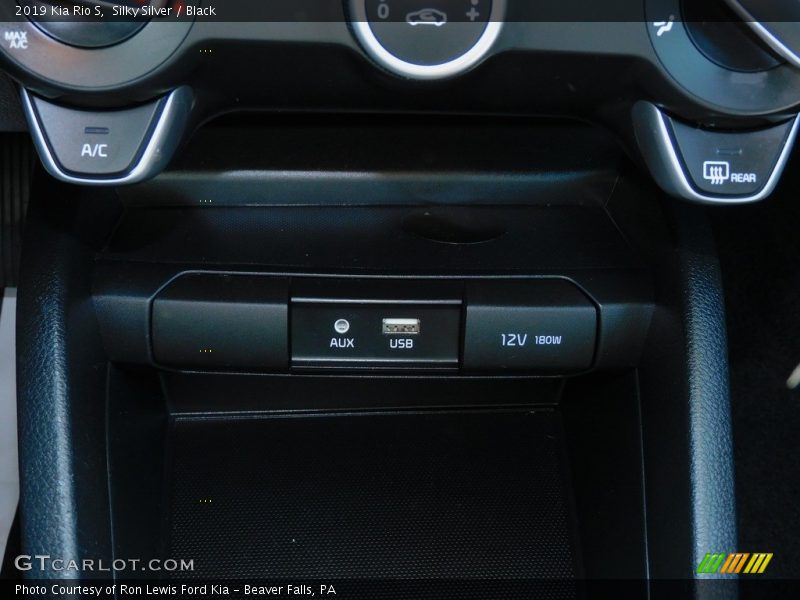 Silky Silver / Black 2019 Kia Rio S