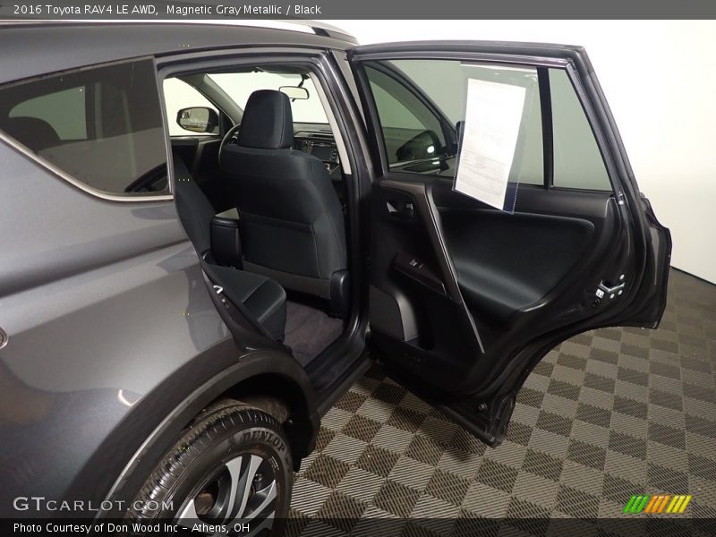 Magnetic Gray Metallic / Black 2016 Toyota RAV4 LE AWD