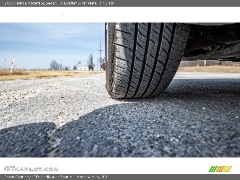 Alabaster Silver Metallic / Black 2006 Honda Accord SE Sedan