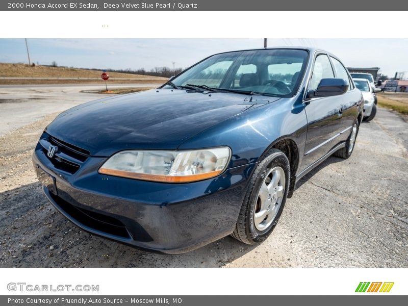 Front 3/4 View of 2000 Accord EX Sedan
