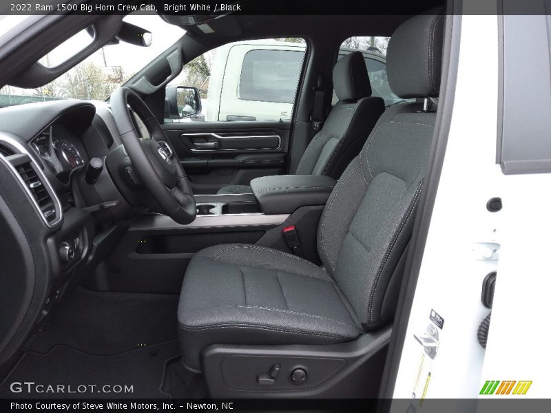 Bright White / Black 2022 Ram 1500 Big Horn Crew Cab